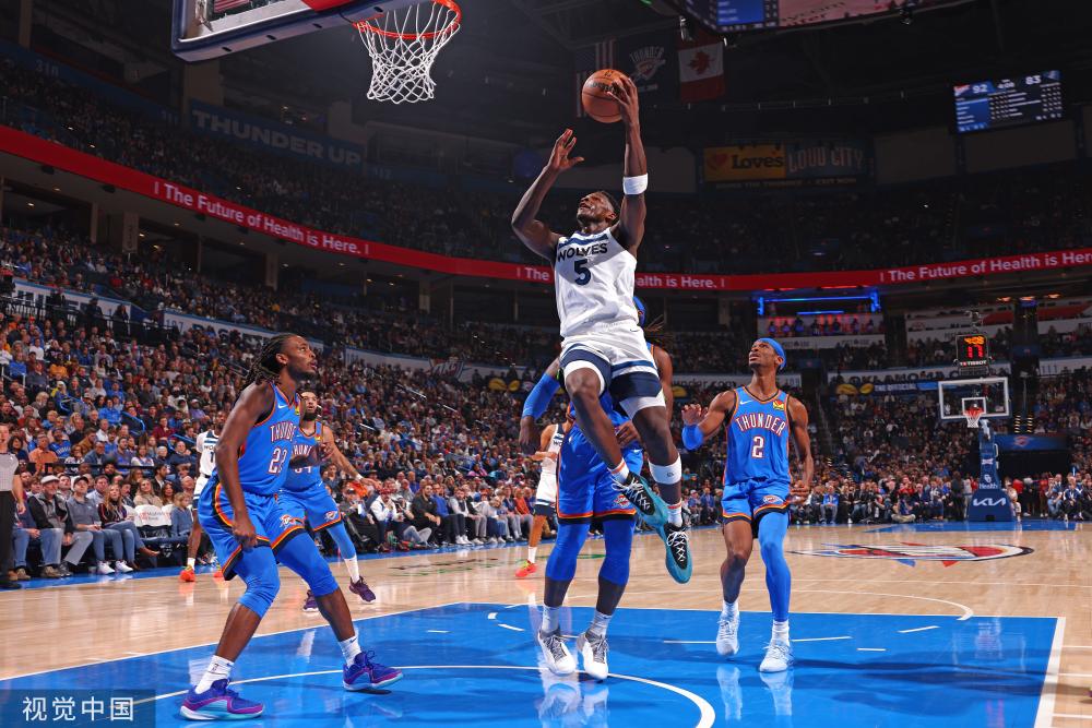 次比赛中都 次比赛中都